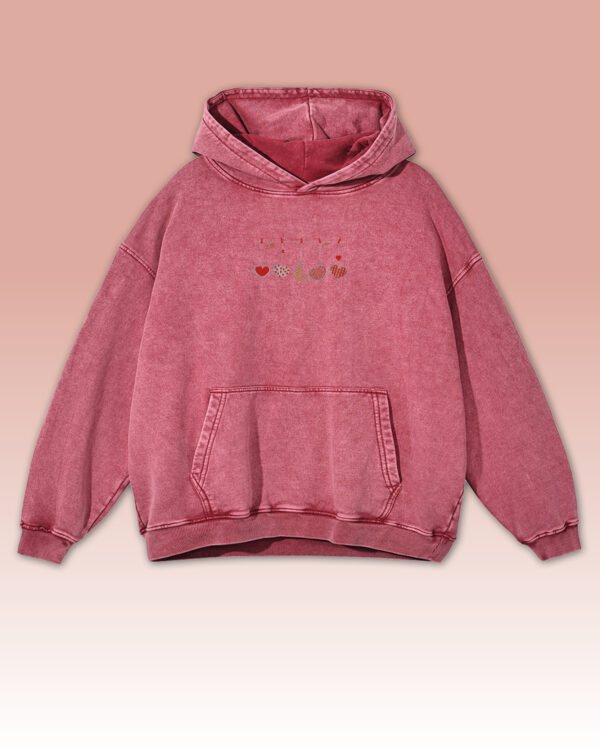 Bluza oversize z kapturem <br>Haftowane Serca <br>Efekt sprania